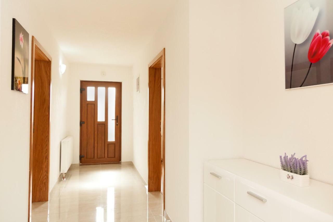 Apartment Lena Gornji Vaganac Exteriér fotografie