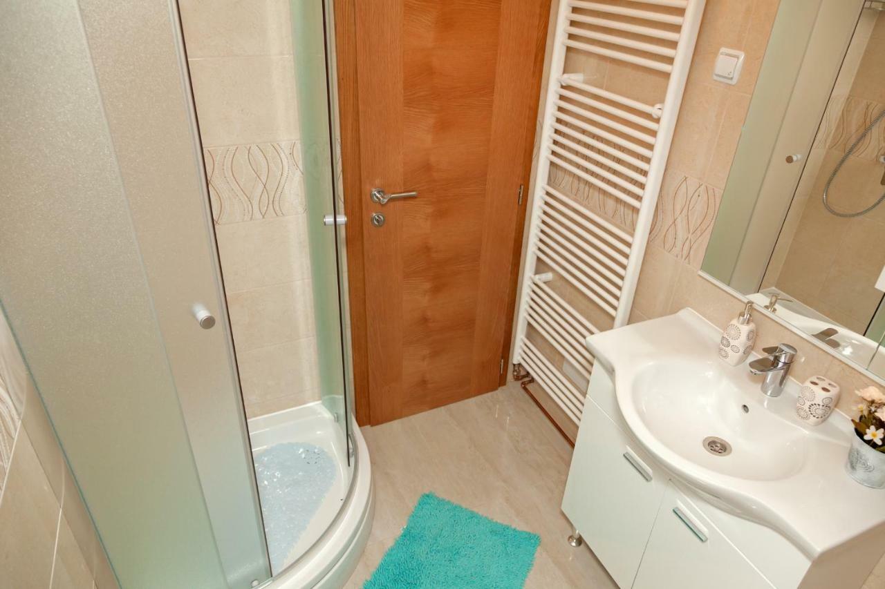 Apartment Lena Gornji Vaganac Exteriér fotografie